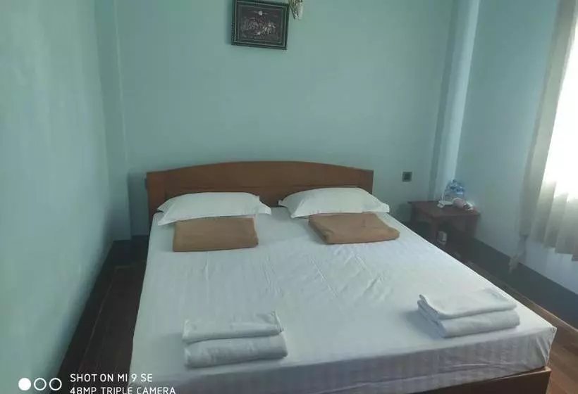 پانسیون Htet Nan San Guest House