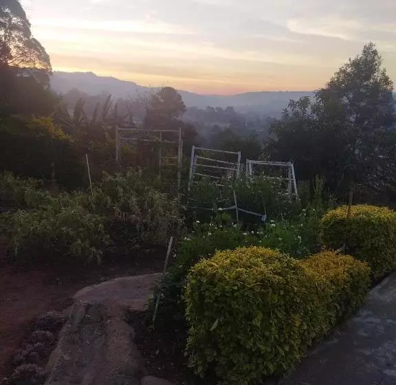 پانسیون Otentik Guesthouse