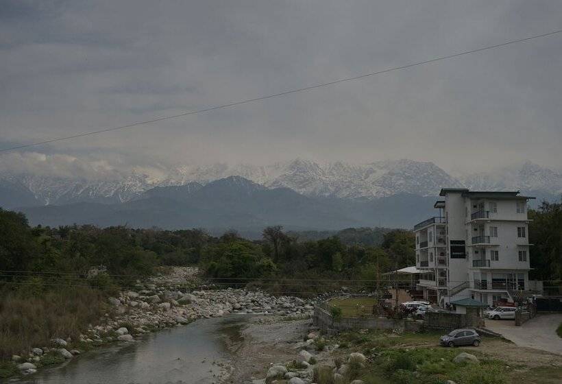 فندق River Retreat