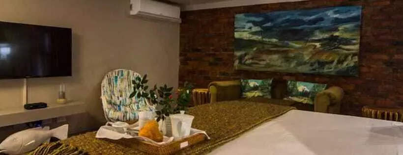 پانسیون Cowrie Cove Guest House