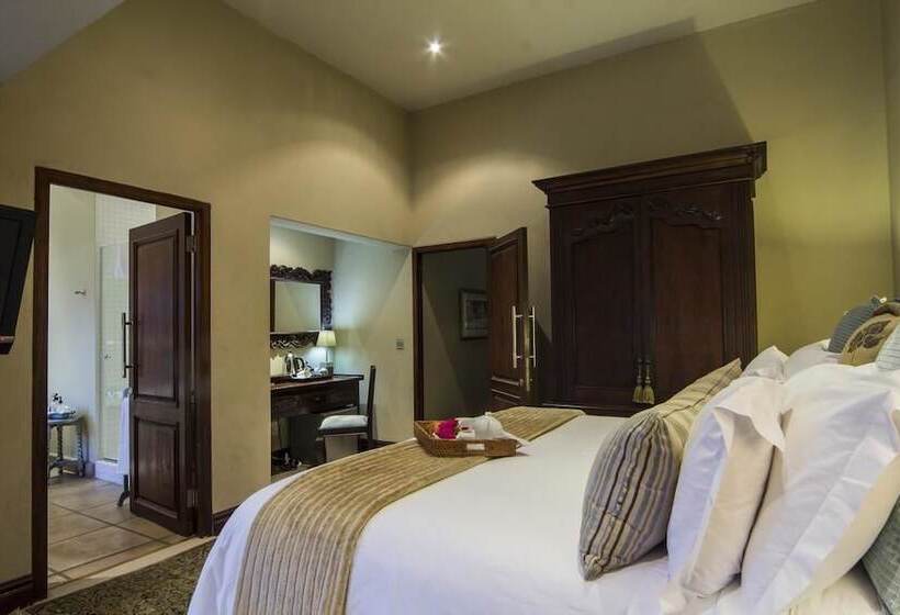 פנסיון Cowrie Cove Guest House