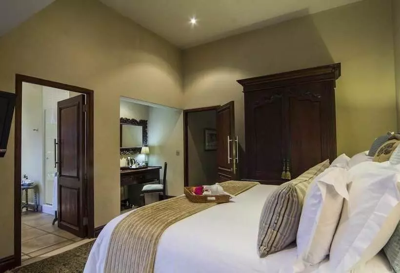 پانسیون Cowrie Cove Guest House