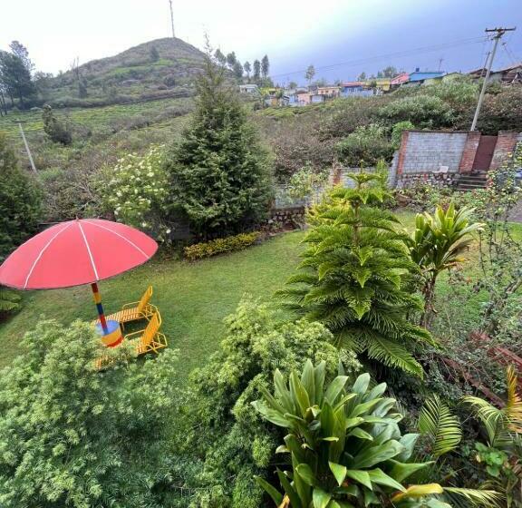 Kurort Vignesh Holiday Inn