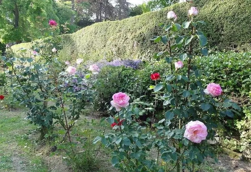 تختخواب و صبحانه Le Manoir De La Baldette