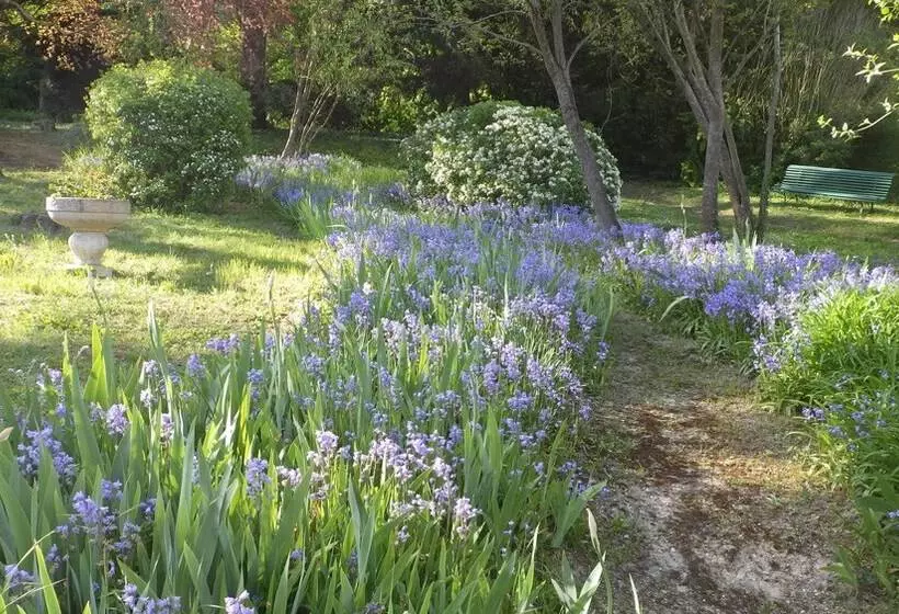 تختخواب و صبحانه Le Manoir De La Baldette