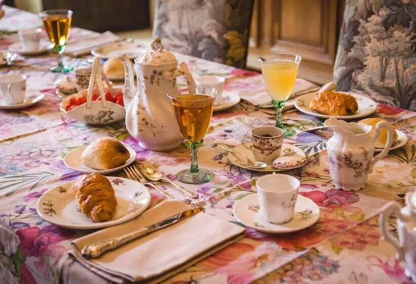 تختخواب و صبحانه Le Manoir De La Baldette