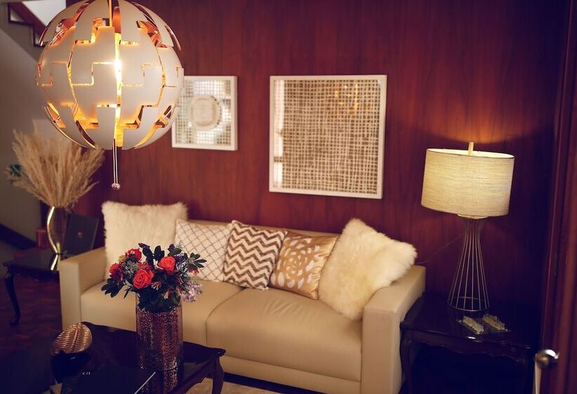 מלון כמוסות Salvador De La Pradera