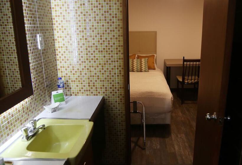 מלון כמוסות Salvador De La Pradera