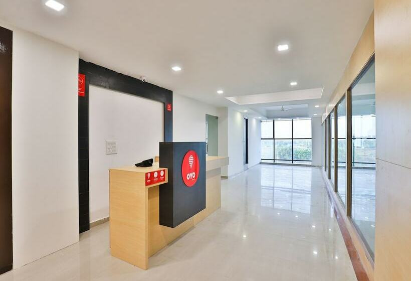 Oyo 12800 Hotel Vlee