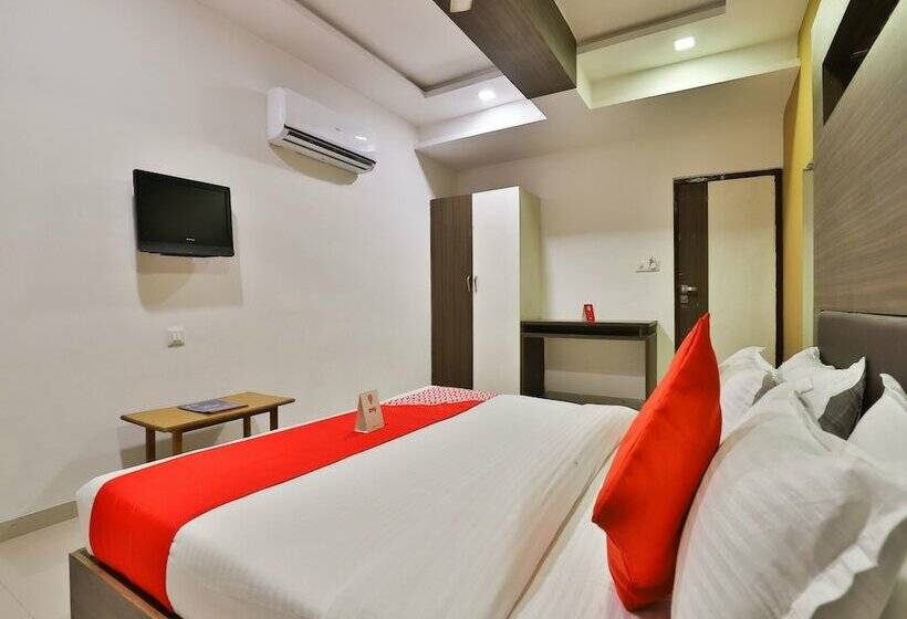 Oyo 12800 Hotel Vlee