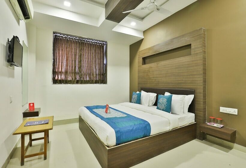 Oyo 12800 Hotel Vlee