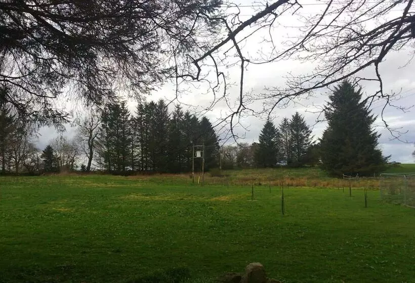 Majatalo Disblair House