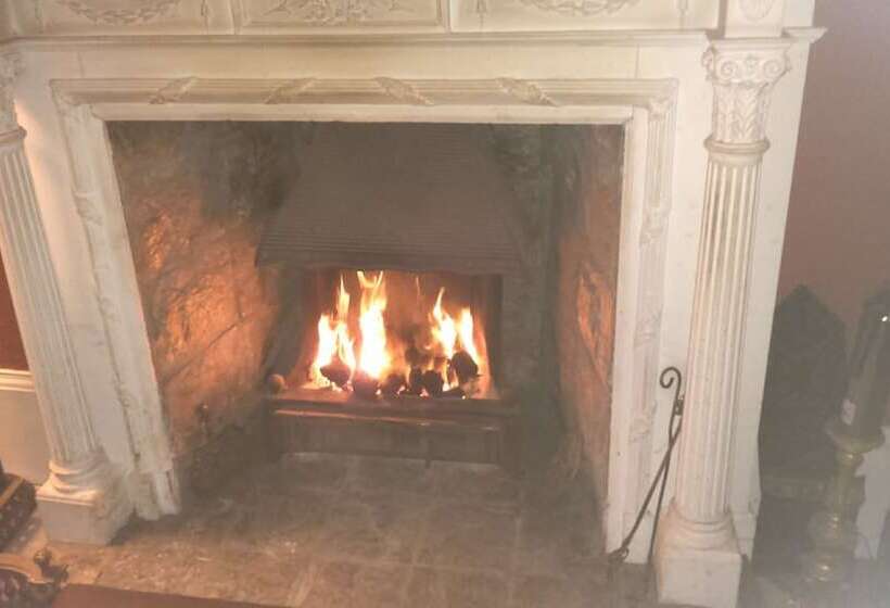 펜션 Disblair House