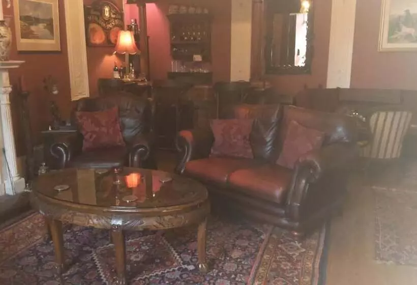 Majatalo Disblair House