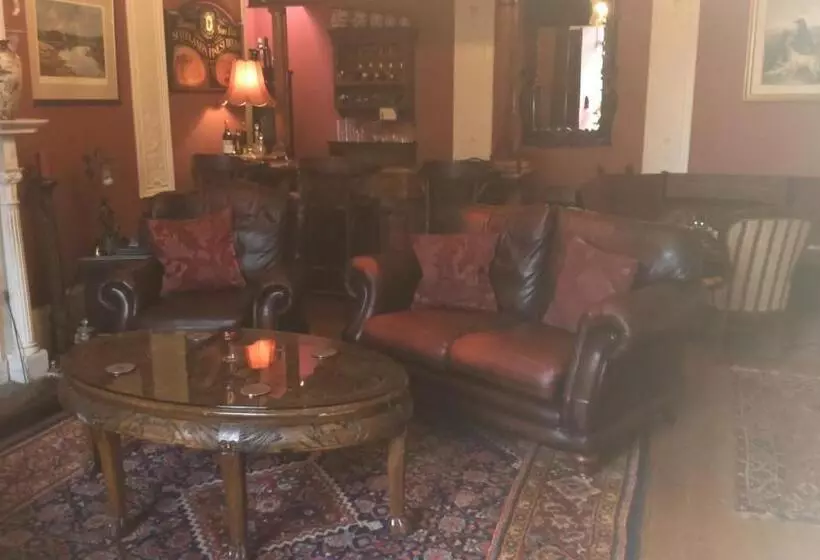 Majatalo Disblair House