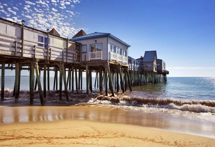 Patras Grand Beach Motel