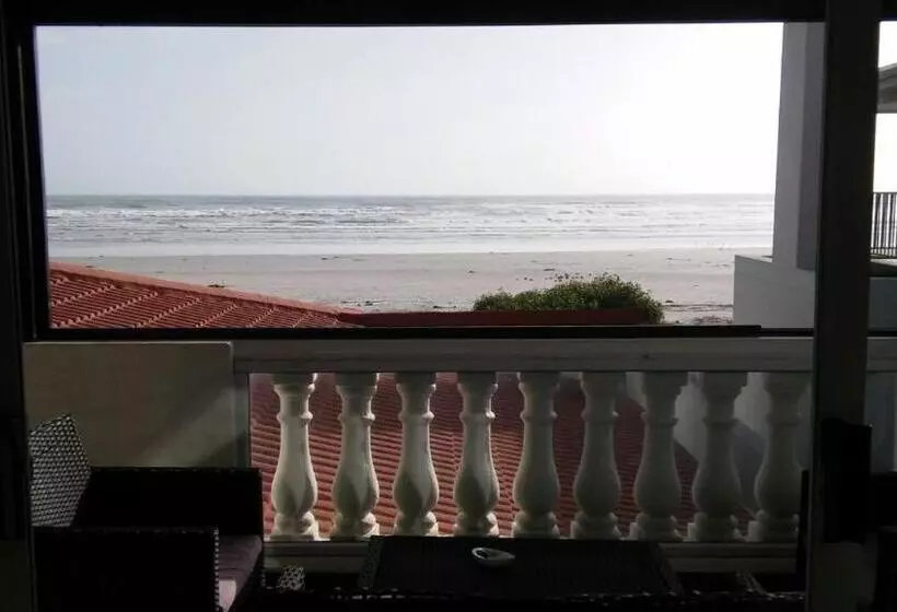 ペンション The Beach Villa