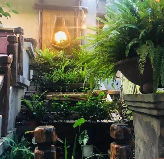 پانسیون Yunlu Lianxin Guesthouse