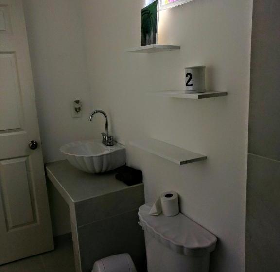 پانسیون Casa Roomies