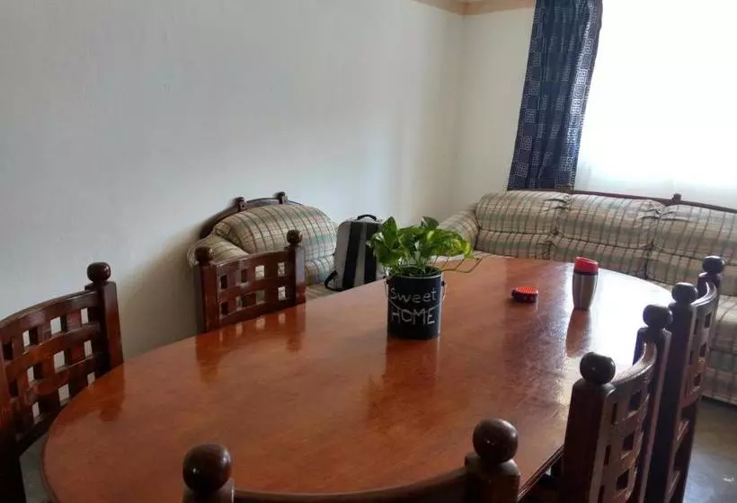 ペンション Casa Roomies