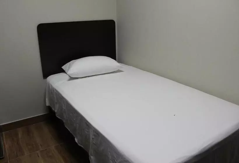 ペンション Kira's House