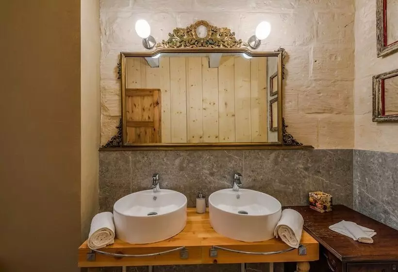 پانسیون Valletta Lucente Guest House