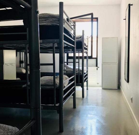 هاستل Onefam Madrid