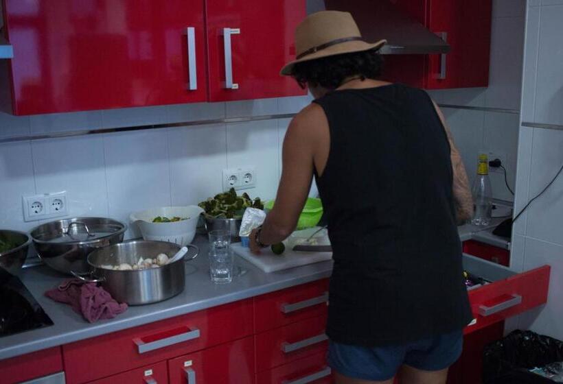 هاستل Onefam Madrid