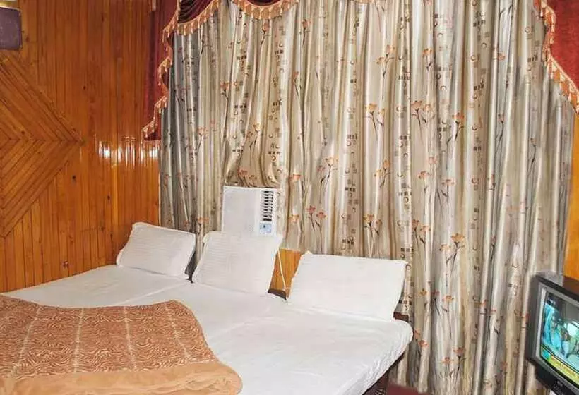 Hotel Jandyal