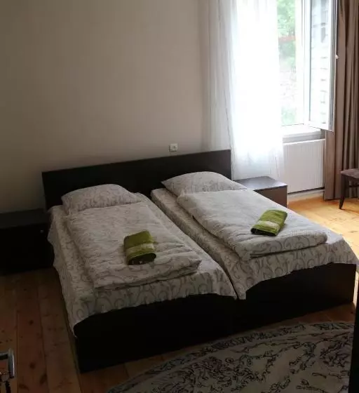 پانسیون Guesthouse Suja