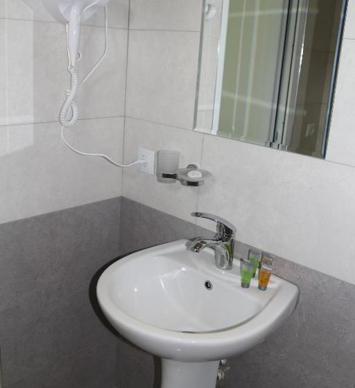 پانسیون Guesthouse Suja