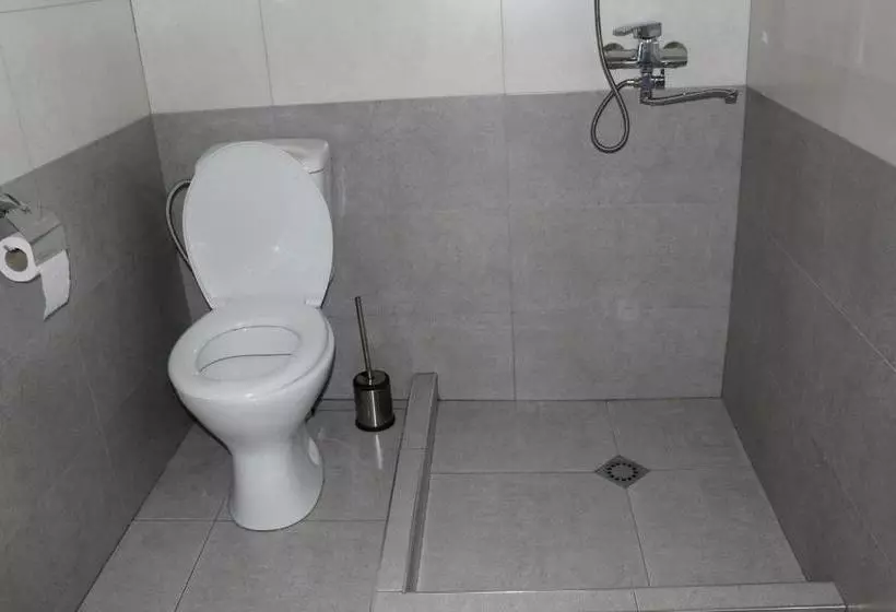 پانسیون Guesthouse Suja