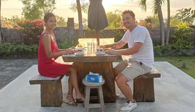 Пансион Khrisna Sunrise Homestay Tulamben