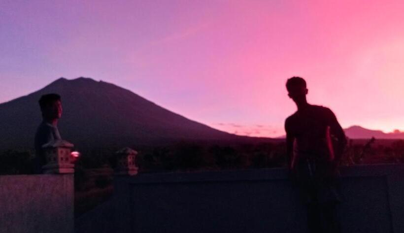 Пансион Khrisna Sunrise Homestay Tulamben