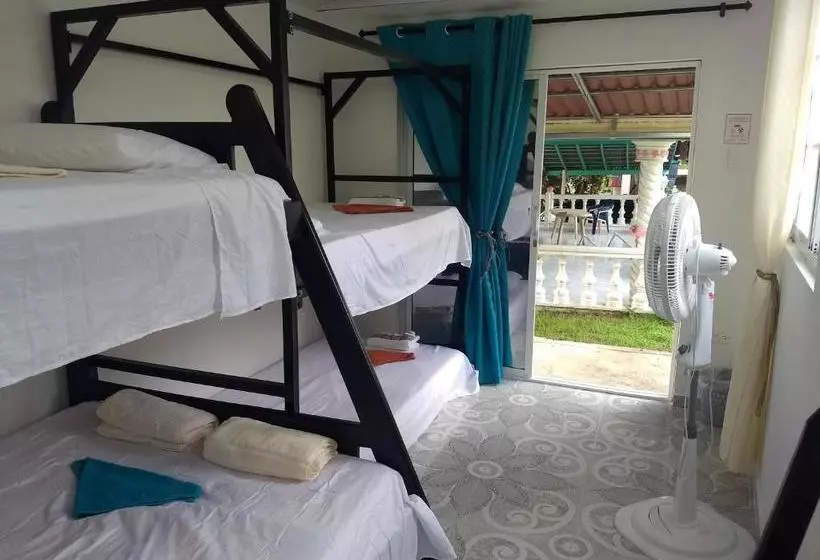 ペンション Marysol Lodging Hostel & Camping