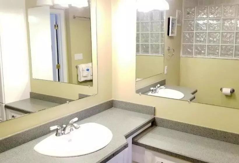 Sea Oats By Liberte Management