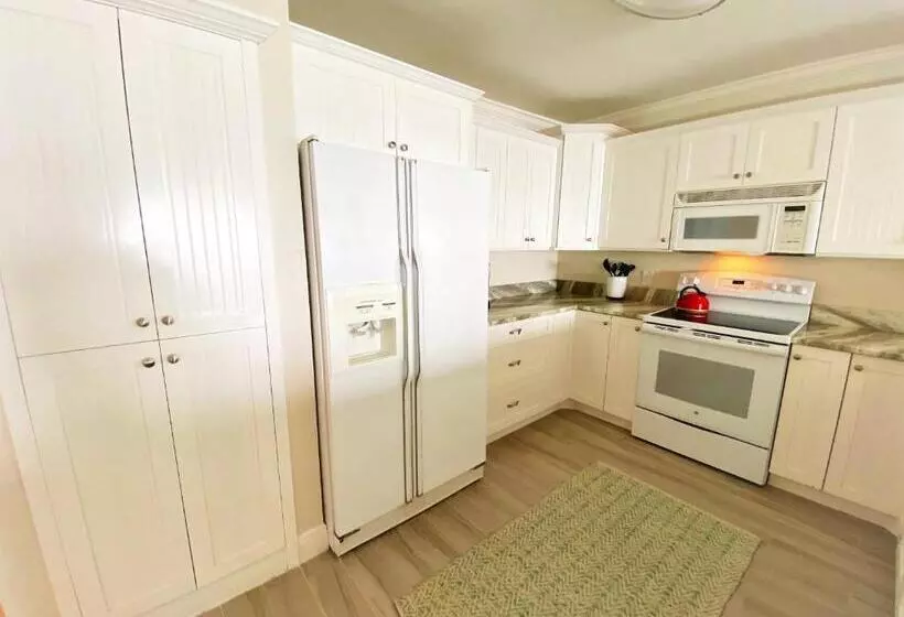 Sea Oats By Liberte Management