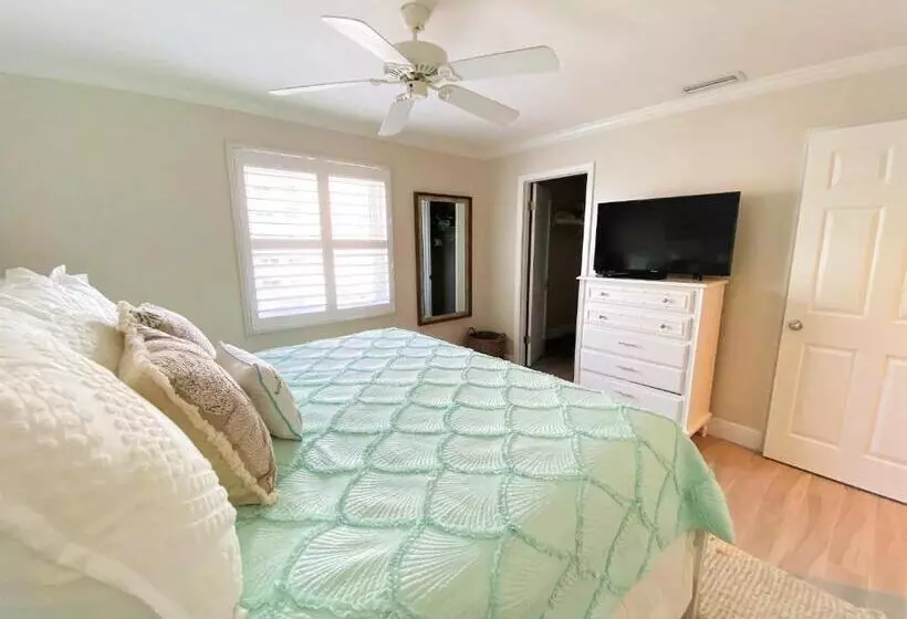 Sea Oats By Liberte Management