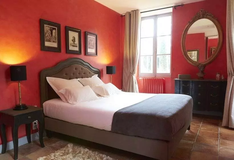 Aamiaismajoitus (B&B) Chateau Pont Saintmartin