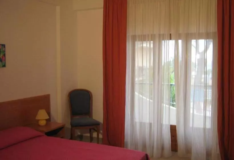 ホテル Al Saliceto