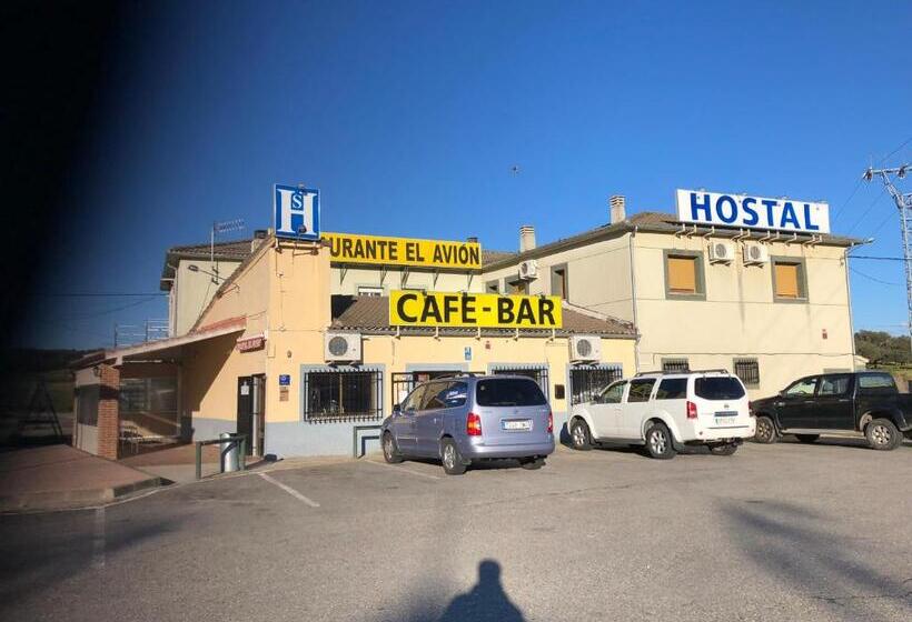 بنسيون Hostal Restaurante El Avion S,l