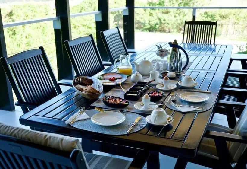 Majatalo Normarie's Guesthouse