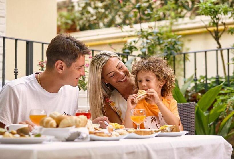 Ancora Hotel & Residence