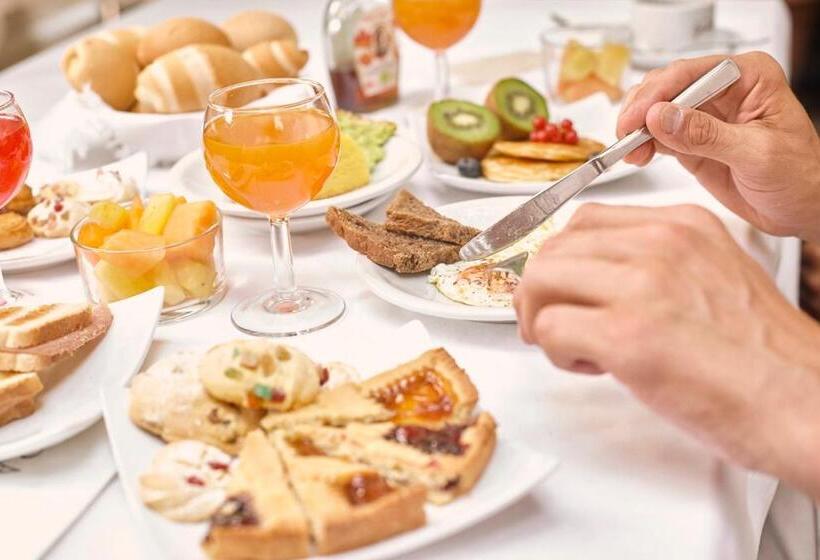 Ancora Hotel & Residence