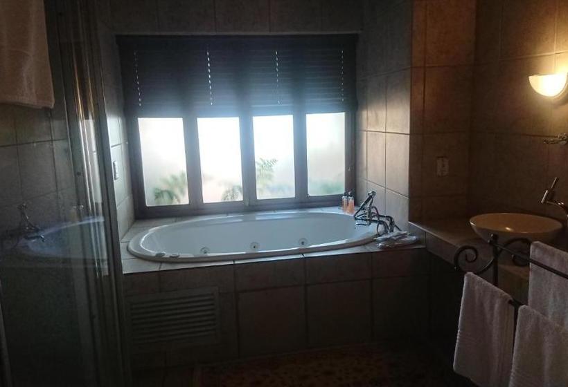 פנסיון Nirvana Country House