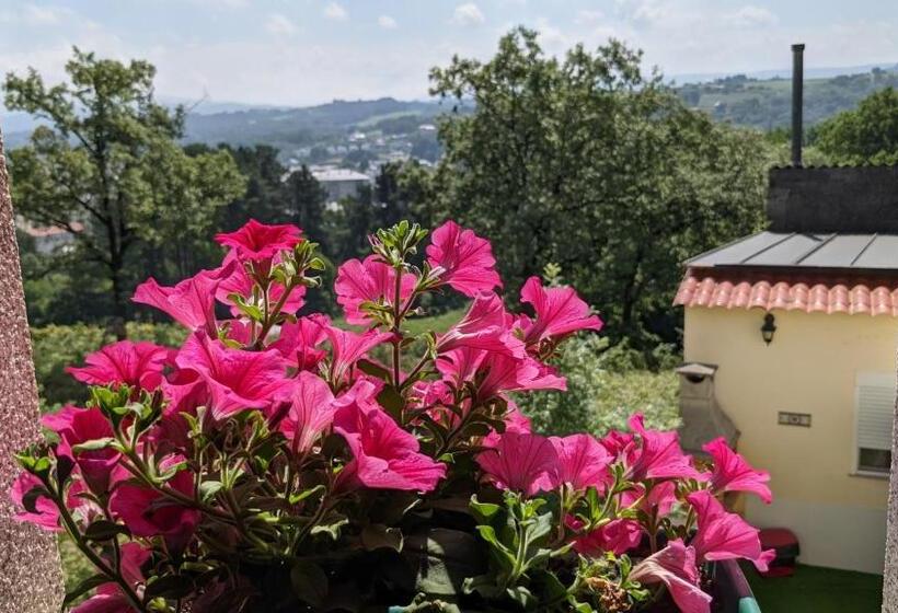 پانسیون Sleeping Sarria