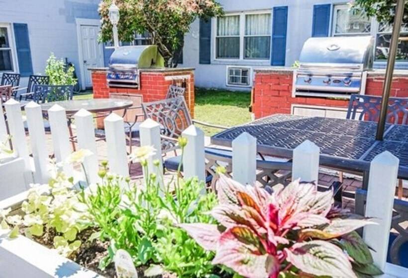 Harbor Landing Resort