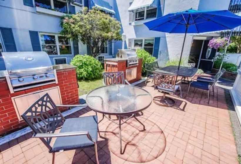 Harbor Landing Resort