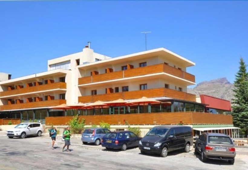 בית מלון כפרי Hôtel Castel De Vergio