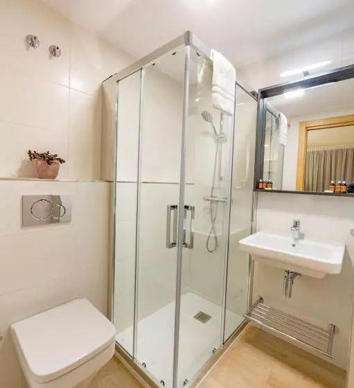 پانسیون Atotxa Rooms